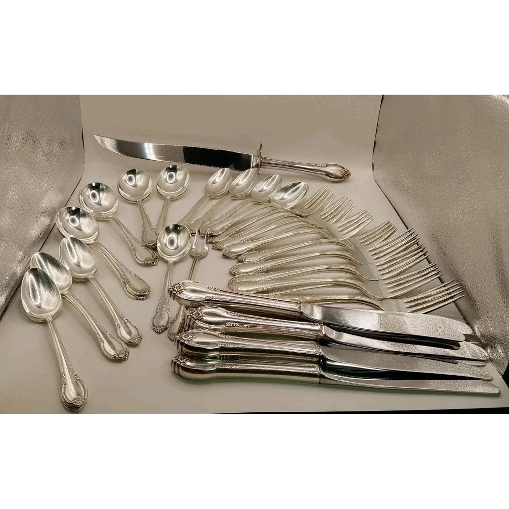 1847 Rogers Bros. IS Silverplate 